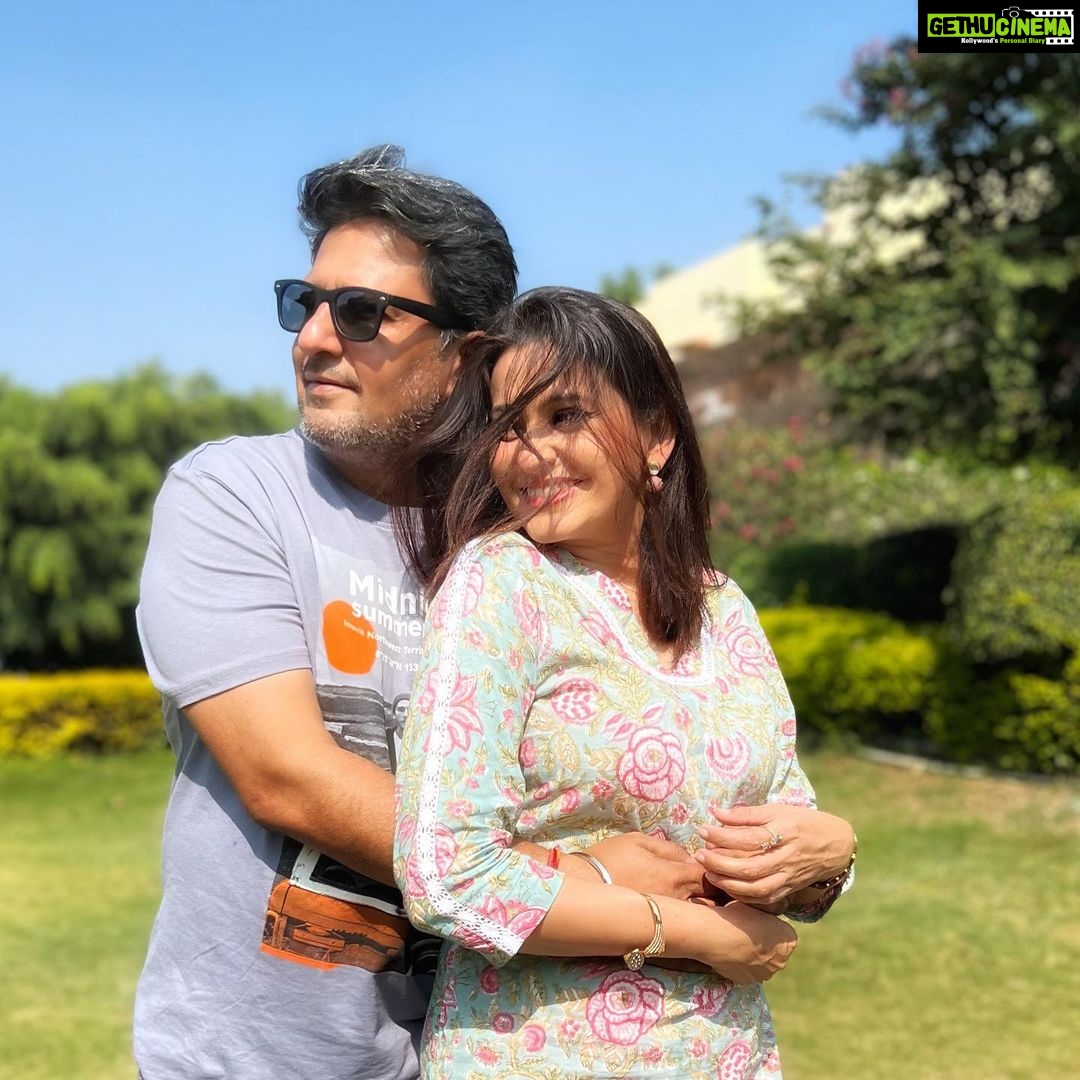 Smita Bansal Instagram - Still in this together. Celebrating love, partnership, understanding, tolerance, patience, arguments, friendship. Happy anniversary @ankushmohla ❤️ I love you. 9.12.22