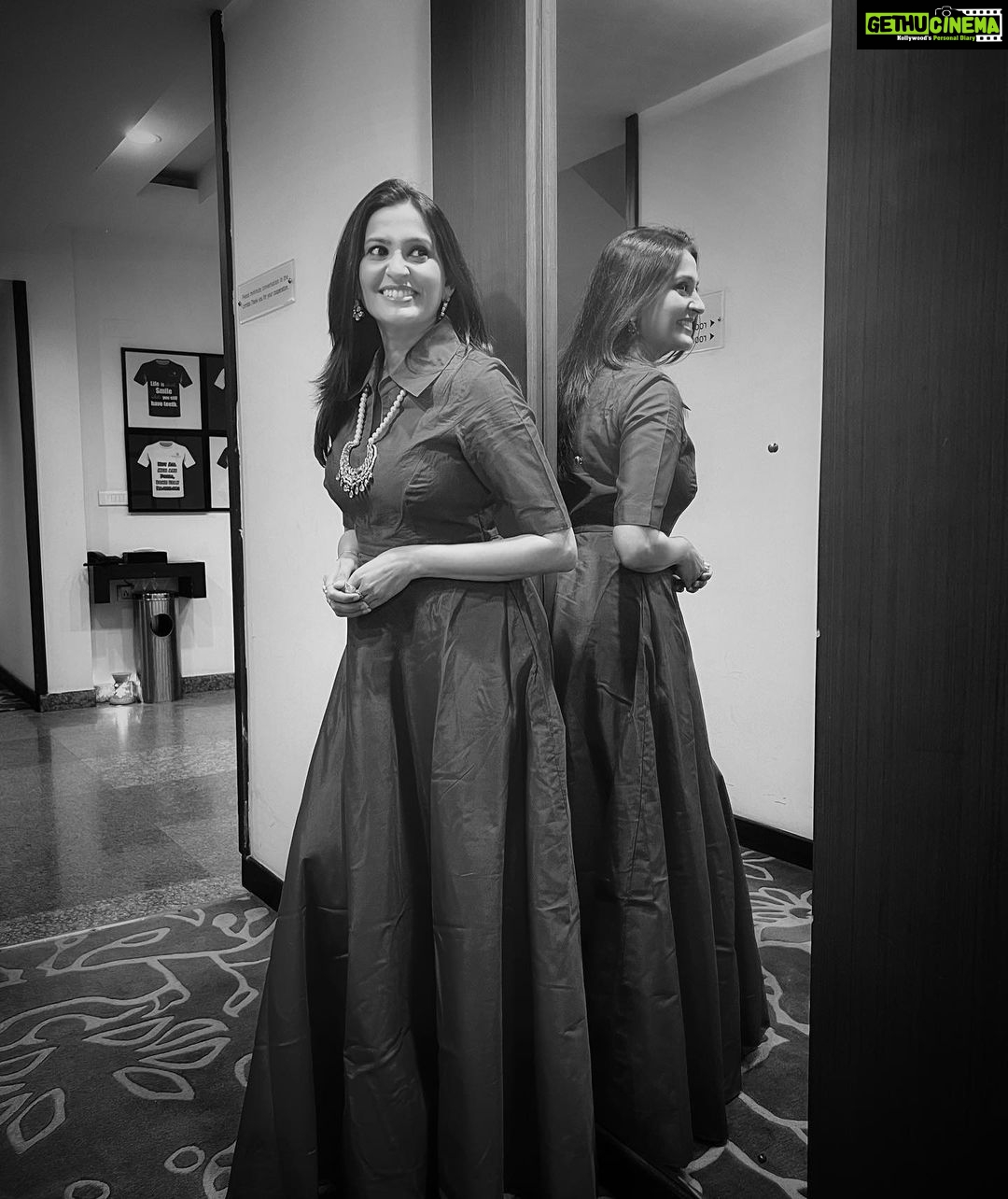 Smita Bansal Instagram - Flaunt every shade of yourself, just like the moon. Dress- @viancabysanjana #instapic #blackandwhite #pink #festivefeels #smitabansal