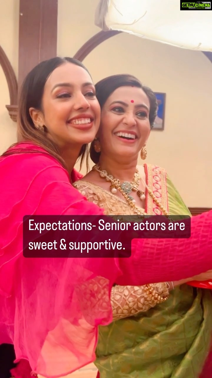 Smita Bansal Instagram - Paanch baj gaye Kya? 🥲🤗😘 #ifyouknowyouknow @udaytikekar @bansalsmita_ . . . . #bhagyalakshmi #actors #expectations #reality #fun #love #explore #fyp #manikemagehithe #funnyvideos