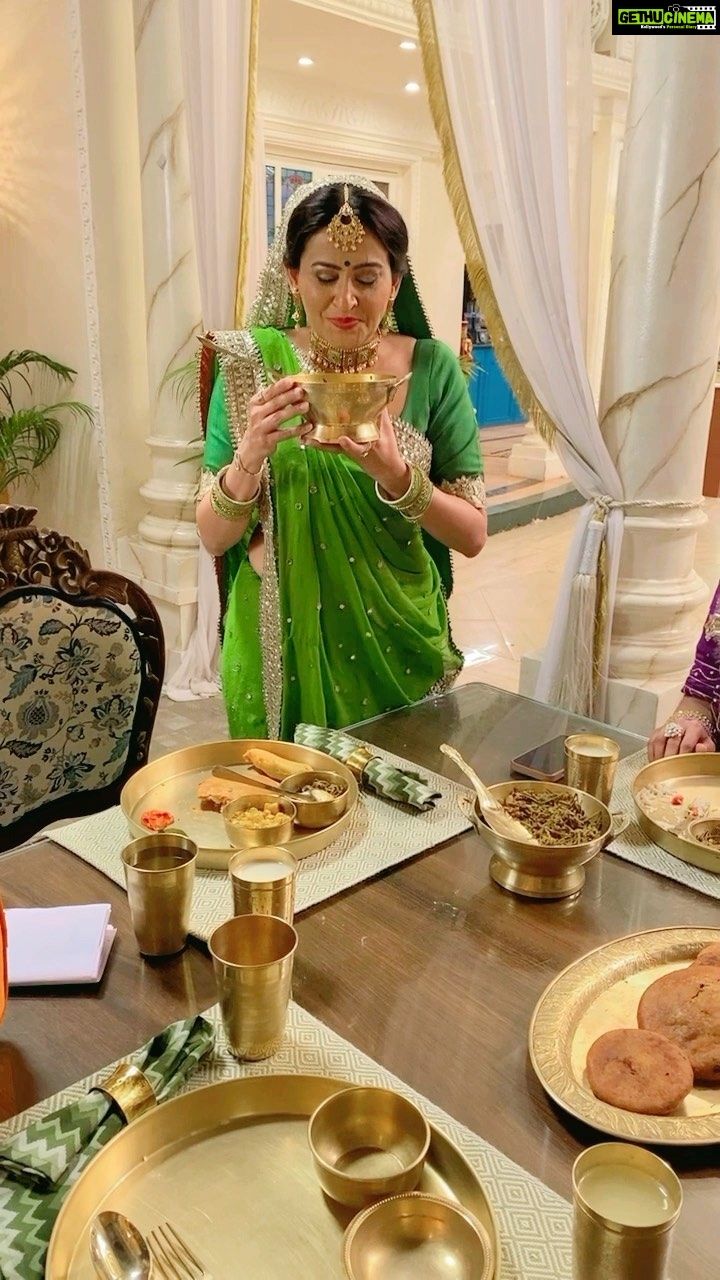 Smita Bansal Instagram - Ye mehak sirf Pehli Rasoi ke khaane se aati hai. Chambal Refined Soybean Oil presents Pehli Rasoi ka final episode,jald hi. #PehliRasoiByChambal #RasoiBadliHaiRasmeinNahi #PehliRasoi #Smitabansal @chambaloil