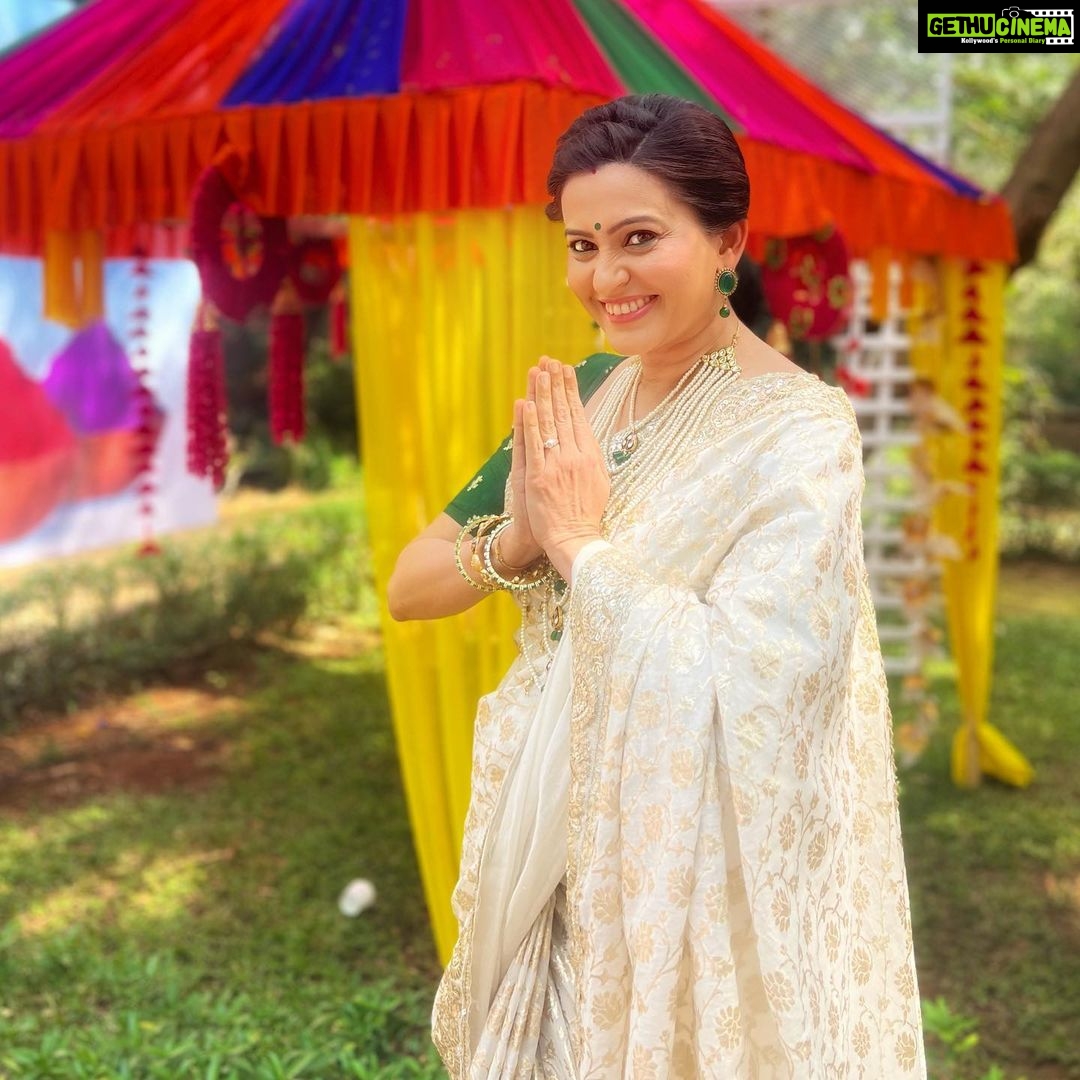 Smita Bansal Instagram - Happy Gudi Padwa. Happy Chaitra Navratri. Happy Cheti Chand. Happy Ugadi. Happy Navroz. Happy Navreh. May this day bring luck and happiness in everyone’s life. #festivals #culture #auspiciousday