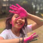 Smita Bansal Instagram - Holi 2023❤️ @ankushmohla #anaagha #missyoustasha #myholi2023 #festivalsofindia #festivalilove