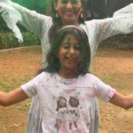 Smita Bansal Instagram - Happy holi to everyone. Have a colourful holi. Have a splash. ❤️💚💛💜💙🧡 #anaagha #mummasbabygirl #happyholi #festivalsofindia #familytime #missyoustasha
