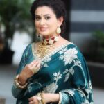 Smita Bansal Instagram - The brightest jewel is you. 📸- @pappu.gupta.549 #green #bhagyalakshmi #neelamoberoi #smitabansal #instapic