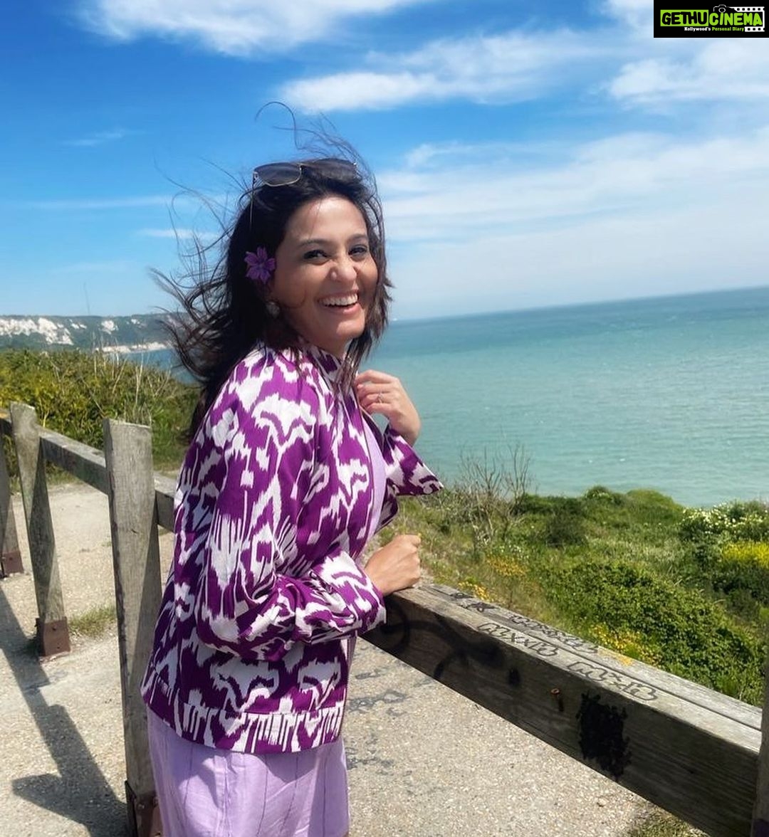Smita Bansal Instagram - White cliffs > what ifs. #dover #instagood #vacation #familytime #love #smitabansal