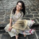 Smita Bansal Instagram - It’s Monday again… Wearing- @ambraee_ #monday #newday #newweek #positivevibes