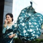 Smita Bansal Instagram - Hawa mein udta jaaye🎶 #green #saree #instapic