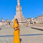 Sneha Bhawsar Instagram - TEMPLES ARE AN EXPRESSION OF GOD'S LOVE❤️ #jayshreemahakal #ujjain #mahakalujjain #ujjainmahakaal #snehabhawsar #madhyapradesh #temple Mahakal, Ujjain