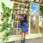 Sneha Bhawsar Instagram - Fun fact: No one is judging you as much as you think they are. ✨ . . 👗- @theapparelbox #snehabhawsar #karishma #ghumhaikisikeypyaarmeiin #photography #photoshoot #classy #fashion #style #fashionista #loveyourself #starplus