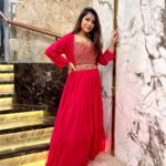 Sneha Bhawsar Instagram - Outfit - @labelnehagangolli Styled by - @littlespiffysoul @poojadargad_25_ #snehabhawsar #karishma #ghumhaikisikeypyaarmeiin #photography #photoshoot #classy #fashion #style #fashionista #loveyourself #colours #starplus #treditionallook #treditionalwear #staysafe #quote #instaquote #actress #dancer #performer
