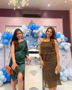 Sneha Bhawsar Instagram - The New Fat Freezing Machine at
@clinicmetamorphosis 
Thank you @tanvithakker and @vahbz ❤️

#snehabhawsar #karishma #ghumhaikisikeypyaarmeiin 
#photography #photoshoot #classy #fashion #style #fashionista #loveyourself #starplus