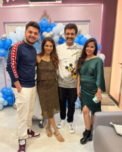 Sneha Bhawsar Instagram - The New Fat Freezing Machine at
@clinicmetamorphosis 
Thank you @tanvithakker and @vahbz ❤️

#snehabhawsar #karishma #ghumhaikisikeypyaarmeiin 
#photography #photoshoot #classy #fashion #style #fashionista #loveyourself #starplus