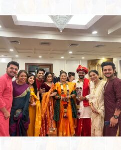 Sneha Bhawsar Instagram - Crazy friends are all you need.❤️

#friends #family #goodtimes #goodmemories #ghumhaikisikeypyaarmeiin #snehabhawsar