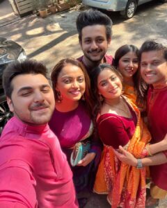 Sneha Bhawsar Instagram - Crazy friends are all you need.❤️ #friends #family #goodtimes #goodmemories #ghumhaikisikeypyaarmeiin #snehabhawsar