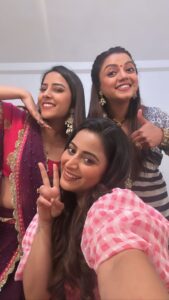 Sneha Bhawsar Instagram - Hello friends meet my friends 😂 @sheetalmaulik @snehabhawsarofficial #aishwaryasharma #sheetalmaulik #snehabhavsar #pakhi #sonali #karishma #funnyreels #reelitfeelit stayhappy
