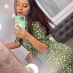Sneha Bhawsar Instagram - Life imitates art. ☘️ #snehabhawsar #karishma #ghumhaikisikeypyaarmeiin #photoshoot #classy #fashion #style #fashionista #starplus #treditionallook #treditionalwear #actress