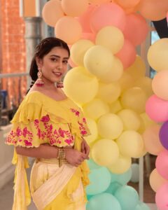 Sneha Bhawsar Instagram - Eyes tell what words can't... #snehabhawsar #karishma #ghumhaikisikeypyaarmeiin #photoshoot #classy #fashion #style #fashionista #starplus #treditionallook #treditionalwear #actress
