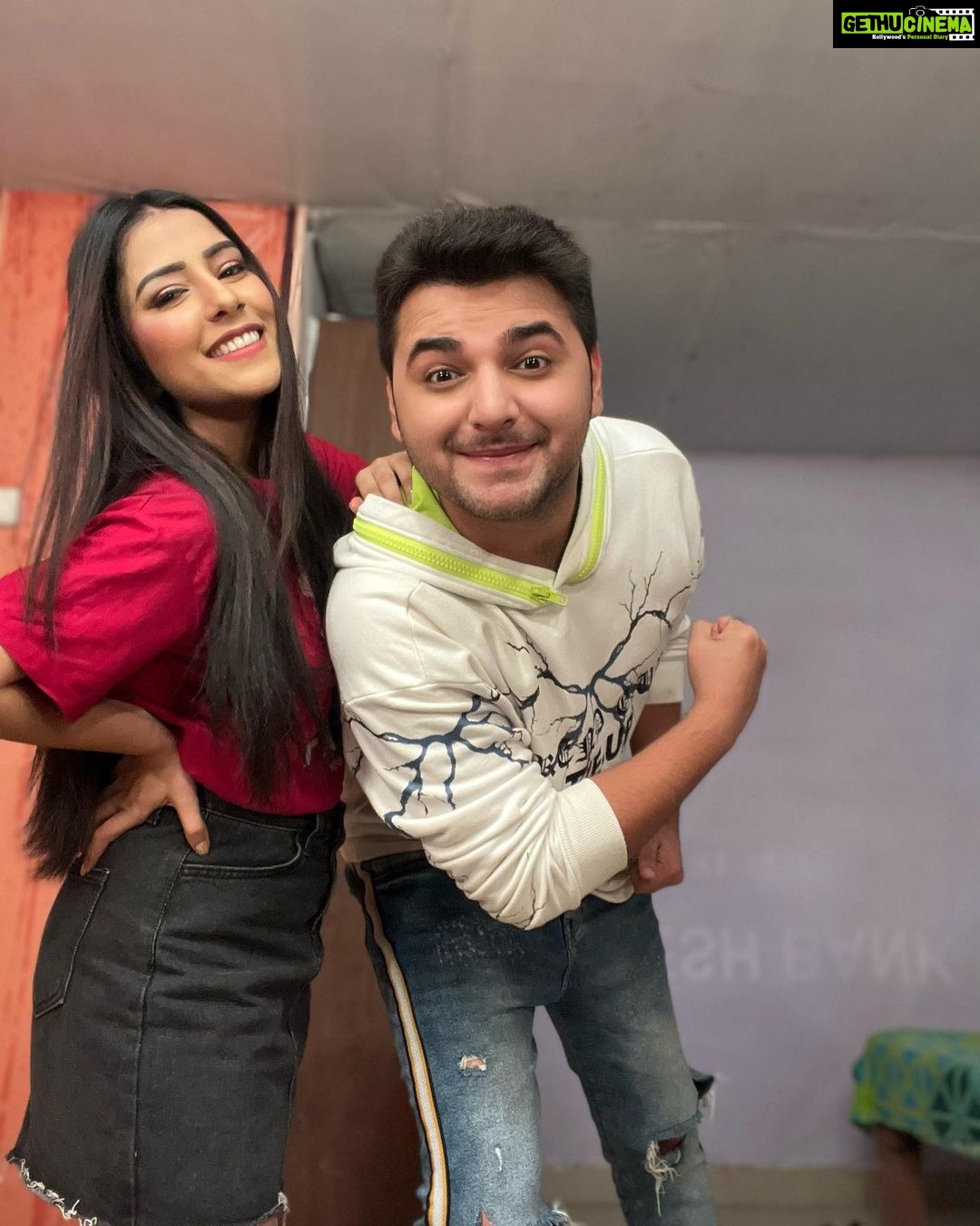Sneha Bhawsar Instagram - Whenever I am with you, fun is guaranteed!🤪 !Happy birthday, my wonderfully weird friend! @vihansometimes Swipe next and let me show you how amazing you’re and what you do on set with us I only know how I bear you, well thank me later ☺️ happy birthday 🥳 May your special day be just as amazing, funny, and as crazy as you are #happybirthday