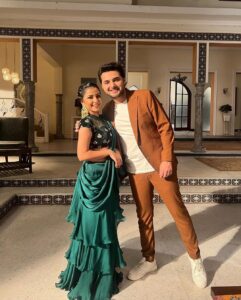 Sneha Bhawsar Instagram - Mohrishma dose ✨

#ghumhaikisikeypyaarmeiin #bts #mohrishma #karishma #mohit #starplus #ghkkpm #ghkpm #couple #couplegoals #goodvibes