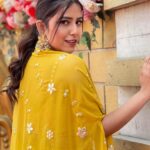 Sneha Bhawsar Instagram – 🌼🌼🌼

Styled by – @purvabansal5 
Outfits by – @rkkurtis 
Jewellery by- @gehnacollections 

#wedding #weddingoutfit #shadiseason #shadioutfitideas #weddingoutfitideas #bridesmaidoutfit  #reelitfeelit #viralvideos #instagram #reelsinstagram #bollywood #viralreels  #snehabhawsar #karishma #ghumhaikisikeypyaarmeiin #ghkpm