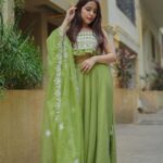 Sneha Bhawsar Instagram - Eid Mubarak everyone ❤️ outfit by Anouk Styled by : @estilobykarishma @hemali_suratwala #eidmubarak #eidoutfit #indowestern #indowesterndress #karishma #snehabhawsar #ghumhaikisikeypyaarmeiin #ghkpm #treditionalwear Mumbai, Maharashtra