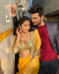 Sneha Bhawsar Instagram - Never a dull moment together ❤️✨

📸- @sheetalmaulik 

#mohrishma #ghumhaikisikeypyaarmeiin #ghkkpm #friends #goals #couple #love #fam #goodtimes #goodvibes