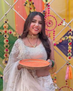 Sneha Bhawsar Instagram - Happy Holi 🎉 #holi2023 #happyholi #ghkpm #ghumhaikisikeypyaarmeiin #starplus #bts