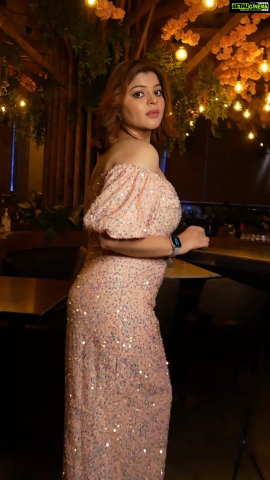 Sneha Wagh Instagram - The Glitters on her dress were to hide all her scars… . . 📍: @fiscorestobar 👗: @fashionstruc . . #heyyou #girlpower #feminism #femalepower #girlboss #reelkarofeelkaro #reelitfeelit #reelsinstagram #sarange #sarangesneha #snehawagh #ssnehawagh