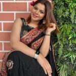 Sneha Wagh Instagram - Beginning of the harvest that follows opening of several new chapters. 😋 From my heart to yours, Happy Festivities!! ❤️❤️ Makar Sankrantichya Shubhecha 🫶🏻 . . . #makarsankranti #pongal #festival #festivalfashion #marathimulgi #desigirl #fashion #style #lookbook #desi #nuksh #SarangeSneha #ssnehawagh #snehawagh