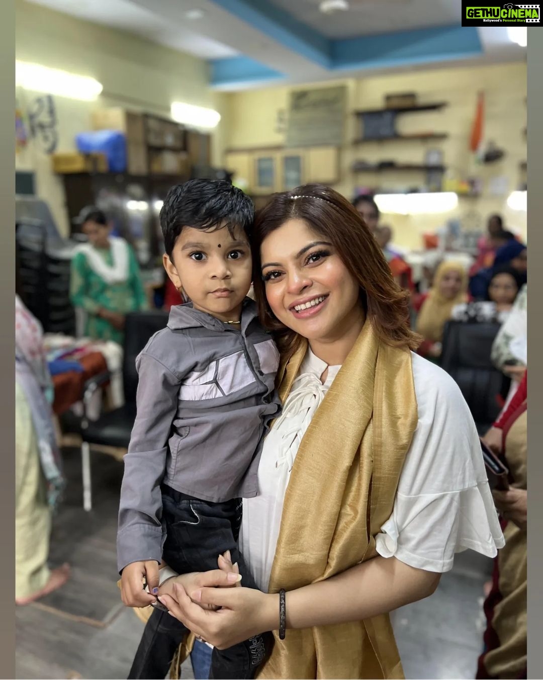 Sneha Wagh Instagram - This day surely was no less than a blessing. It was pleasure meeting these strong women on the special day ♥️🧿 . . #womensday #womenempowerment #blessed #grateful #instamood #instagood #instadaily #sarangesneha #snehawagh #ssnehawagh