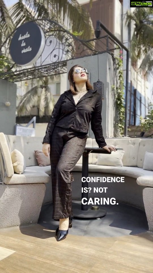 Sneha Wagh Instagram - Preach! 🙌 . . 👗: @fashionstruc 📍: @vloungedeck . . #womeninblack #black #dresscode #ootd #feelkaroreelkaro #feelitreelit #reels #fyp #nuksh #SarangeSneha #ssnehawagh #snehawagh