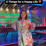 Sneha Wagh Instagram - The art is in your hands, be an artist and make your life HAPPY! 🥰 . . 👗: @fashionstruc . . #feelkaroreelkaro #feelitreelit #reels #reelsinstagram #happylife #happytime #goodvibes #goodtimes #SarangeSneha #ssnehawagh #snehawagh