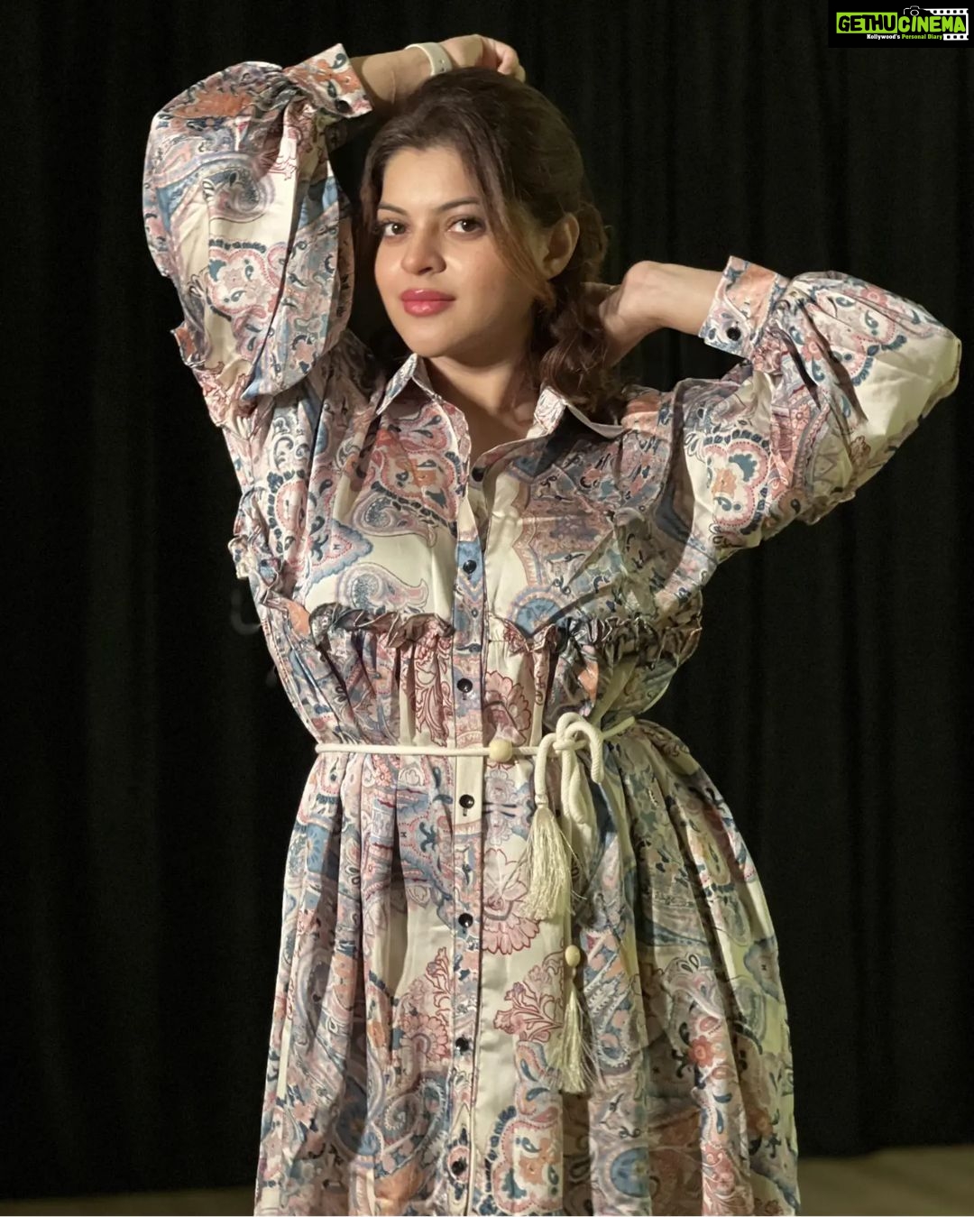 Sneha Wagh Instagram - Glowing a lil differently lately... . . 👗: @fashionstruc 📍: @byou.in . . #ootd #fashiongram #fyp #instamood #instagood #instadaily #sarange #SarangeSneha #snehawagh #ssnehawagh