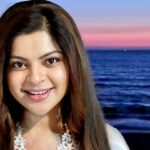 Sneha Wagh Instagram - dreamy…… 💝 . . . . . . #smile #love #peace #sunset #beach #beachvibes #sea #sunday #sundayfunday #sundayvibes #sarange #sarangesneha #snehawagh #ssnehawagh