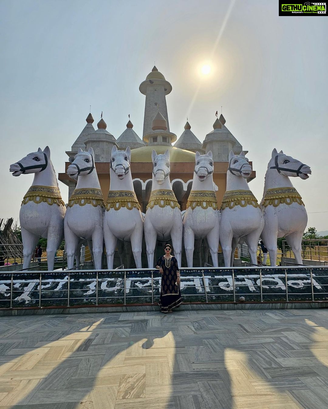 Sneha Wagh Instagram - Photo Dump π³ for you . . . . #forest #jungle #nature #tribal #photodump #travelphotodump #flashbackfriday #forestphotography #temples #templesofindia #suntemple #dewritemple #naturephotography #sarange #sarangesneha #snehawagh #ssnehawagh