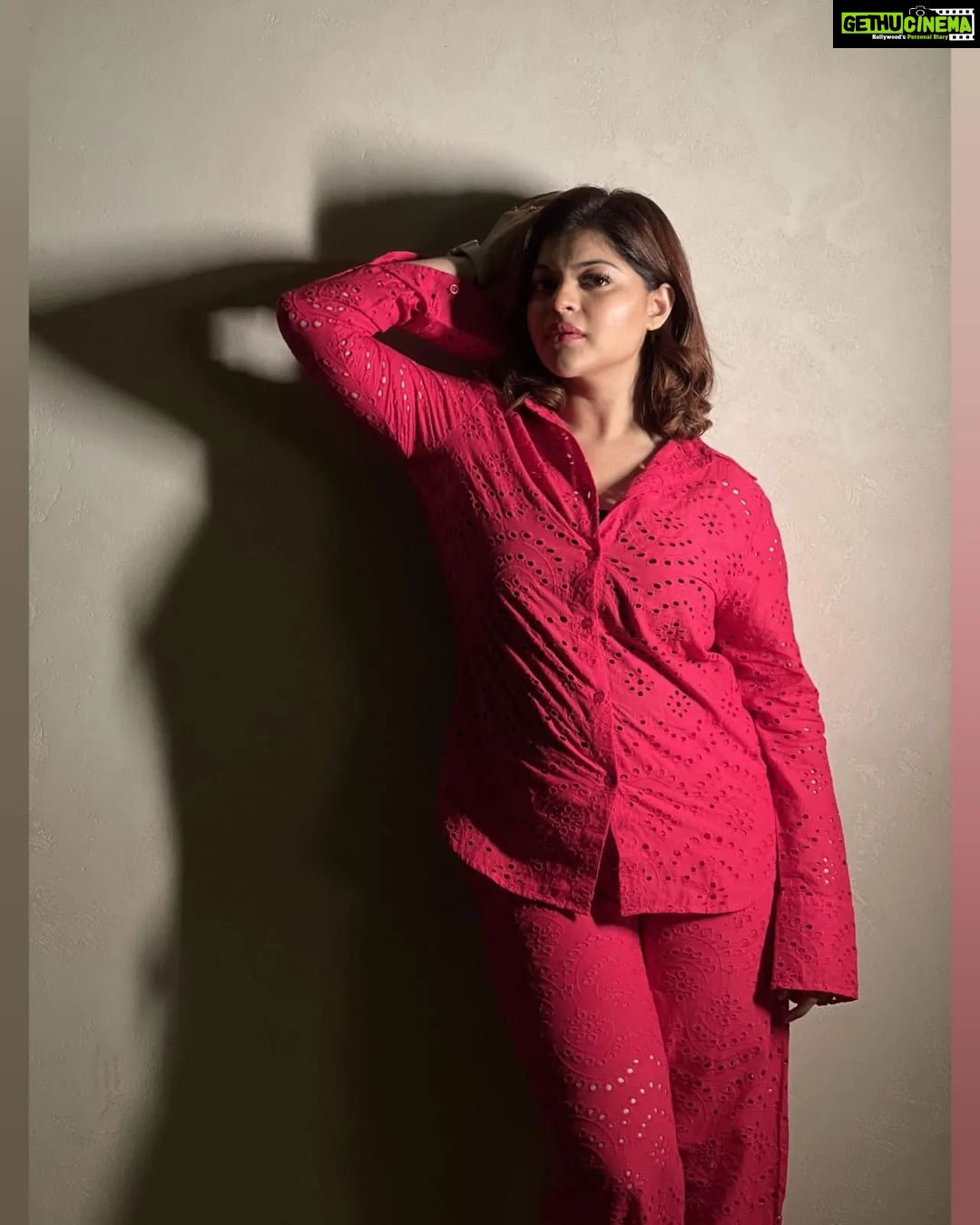 Sneha Wagh Instagram - Rarely seen, always noticed! ✨ . . 📍: @byou.in 👕: @fashionstruc . . #ootd #fashiongram #fashionista #instagood #instamood #instadaily #sarange #sarangesneha #snehawagh #ssnehawagh