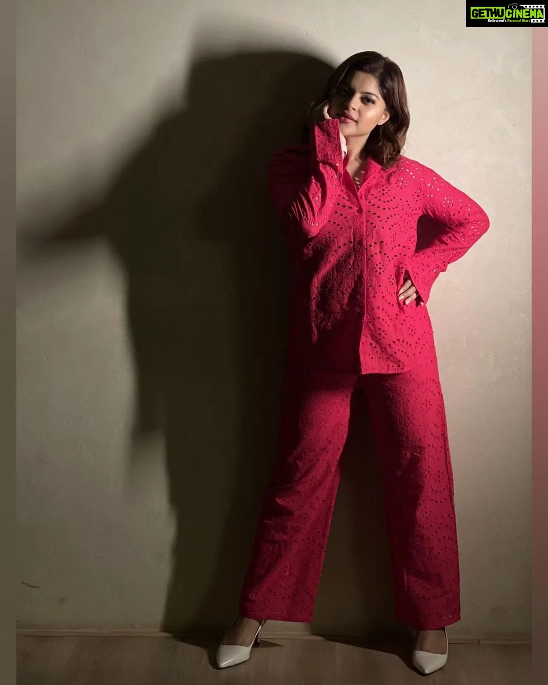 Sneha Wagh Instagram - Rarely seen, always noticed! ✨ . . 📍: @byou.in 👕: @fashionstruc . . #ootd #fashiongram #fashionista #instagood #instamood #instadaily #sarange #sarangesneha #snehawagh #ssnehawagh