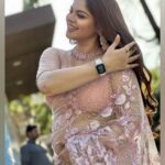 Sneha Wagh Instagram - You fell for Amba's smile right? Stay tuned, something's cooking in her mind 😉 Thank you @deepshikha.nagpal for clicking such lovely pictures 🫰🏻 . . #photooftheday #instagood #instamood #instadaily #amba #naumrakiseemaho #nuksh #sarange #sarangesneha #snehawagh #ssnehawagh