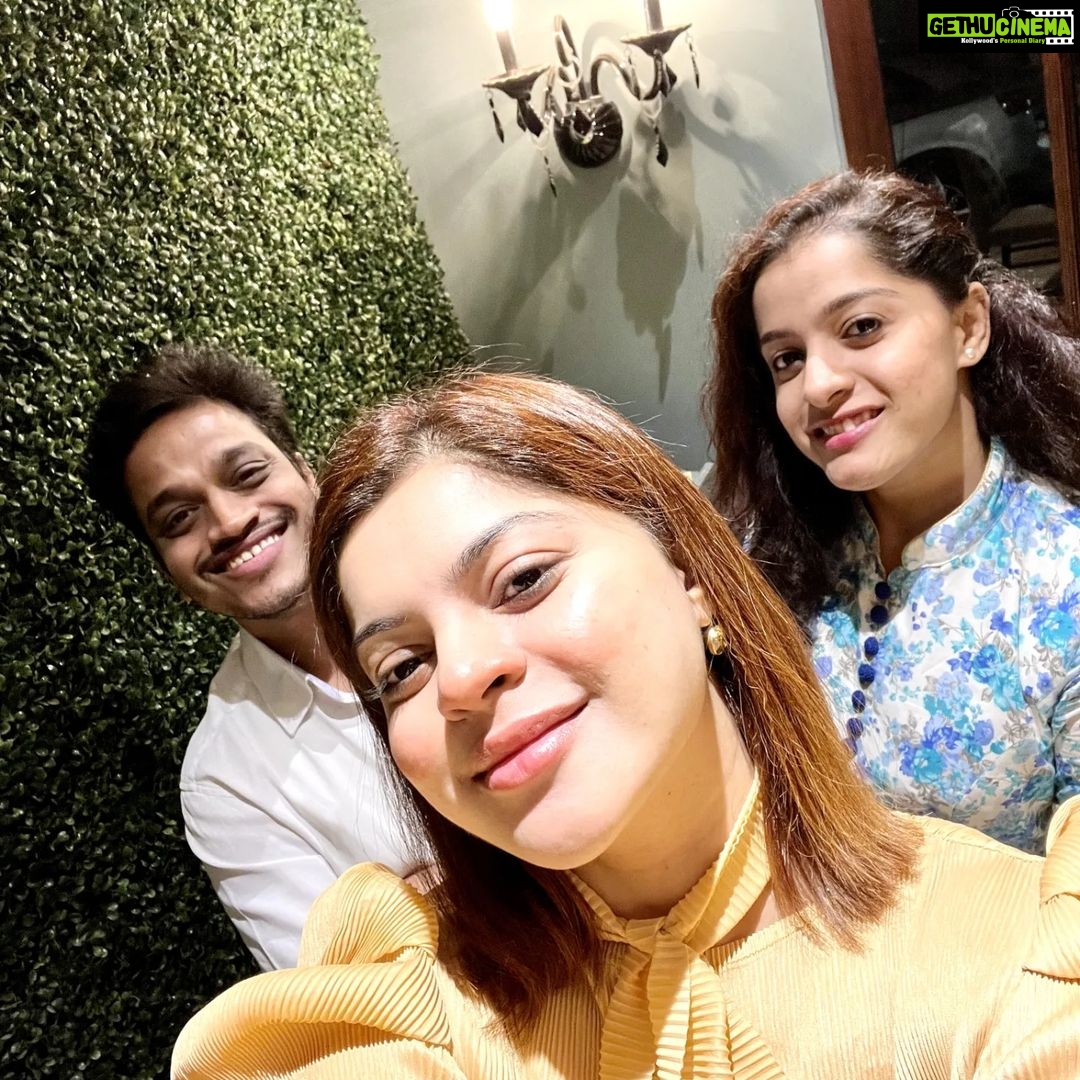 Sneha Wagh Instagram - Swipe right to see the reality 😂 Which one are you, 1 or 2? . . #siblingsday #siblinggoals #siblinglove #brothersisterlove #sarange #sarangesneha #snehawagh #ssnehawagh