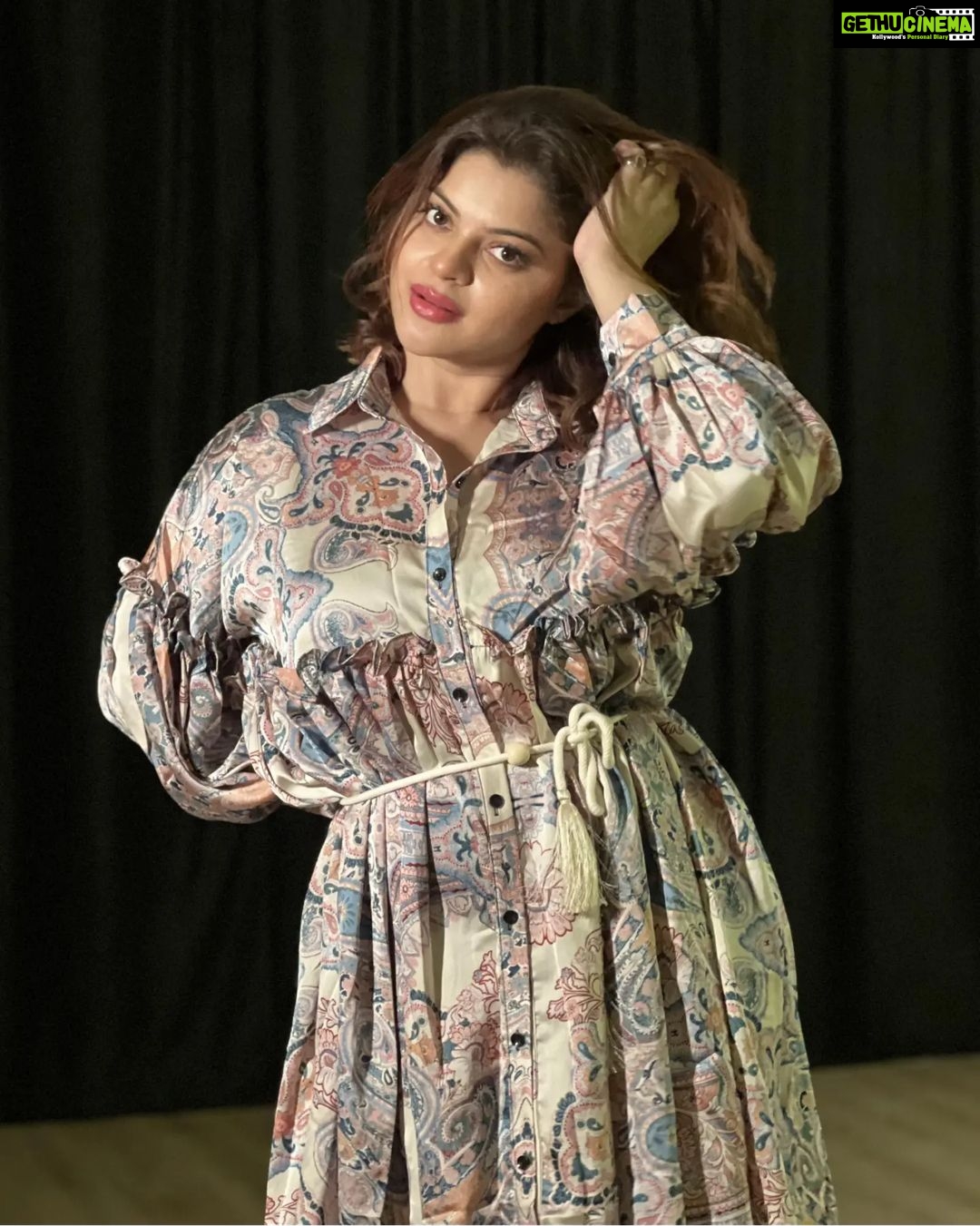 Sneha Wagh Instagram - Glowing a lil differently lately... . . 👗: @fashionstruc 📍: @byou.in . . #ootd #fashiongram #fyp #instamood #instagood #instadaily #sarange #SarangeSneha #snehawagh #ssnehawagh