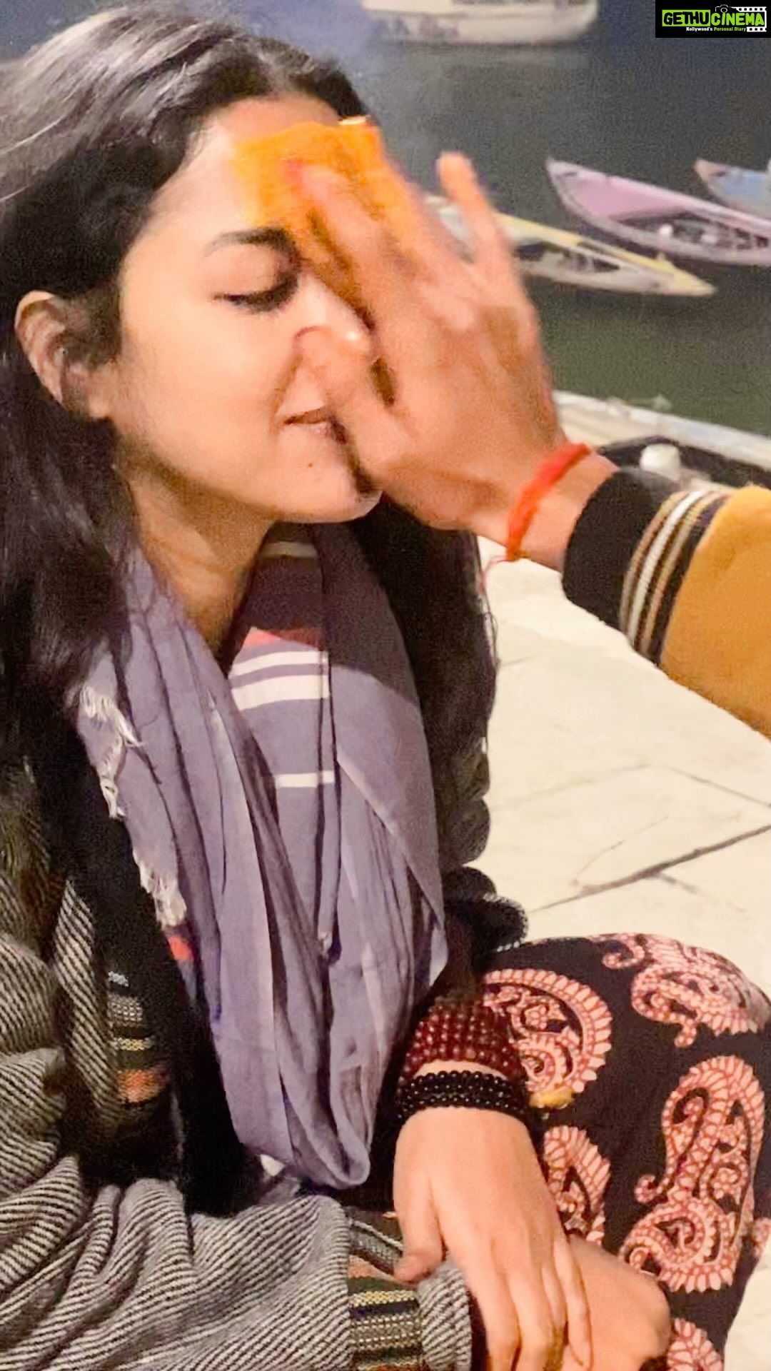 Sohini Sarkar Instagram - #benaras #ganga #evening #mind #peace ❤️❤️❤️❤️❤️❤️❤️