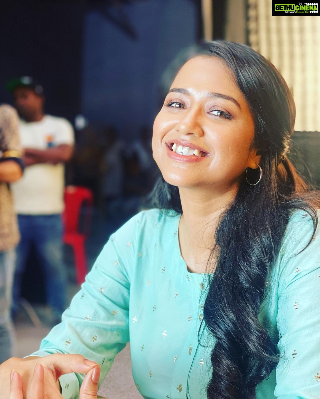 Sohini Sarkar Instagram - এ হাসি শুধু ছবি তোলার জন্য নয়......
