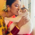 Sohini Sarkar Instagram - আমার লক্ষ্মী মেয়ে #catlover #pet #pujovibes #home