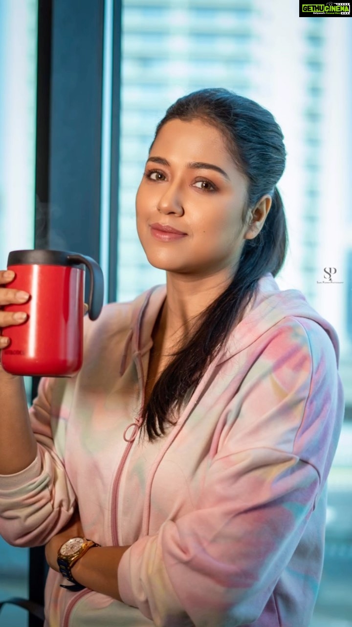Sohini Sarkar Instagram - Awakening Morning 🌻🌿☕️ . . 📸 @sahil_paswan_2646_ . . #morning #mood #coffee #tea #love #positivity Kolkata