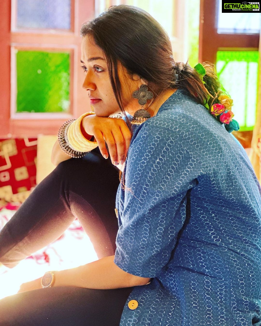 Sohini Sarkar Instagram - কিছুকিছু দিন একটু বেশি সুন্দর....... #love #colour #sun #light #day