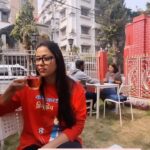 Sohini Sarkar Instagram - Let the world fight, I can stay happily ever after with my ‘Chai’ ☕️ . . 📸 @abhireporting Overacting by @sayoniroy9 & @that_cam_boy_official . . . #chai #chaisexual #fun #mood #reels #mondaymotivation #love #chailover Abar Baithak
