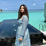 Somi Khan Instagram - In the waves, mind at ease 🌊