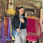 Somi Khan Instagram – A-Mirror-self 🪞🔥 City Palace, Jaipur