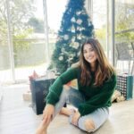 Somi Khan Instagram – A smile is happiness you’ll find right under your nose ..hehe 😁 Sydney, Australia