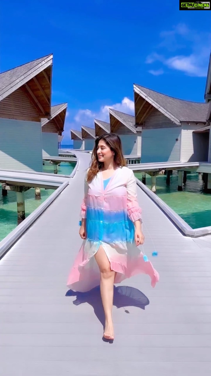 Somi Khan Instagram - Haaye Rama ❤️ . . #haayerama #mikka #mikkasingh #trending #somi #somikhan ❤️🔥 . . Outfit @fashionstruc
